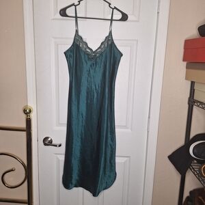 Elegant Satin Chemise with Lace Trim Vintage Soft Sensations Size Medium